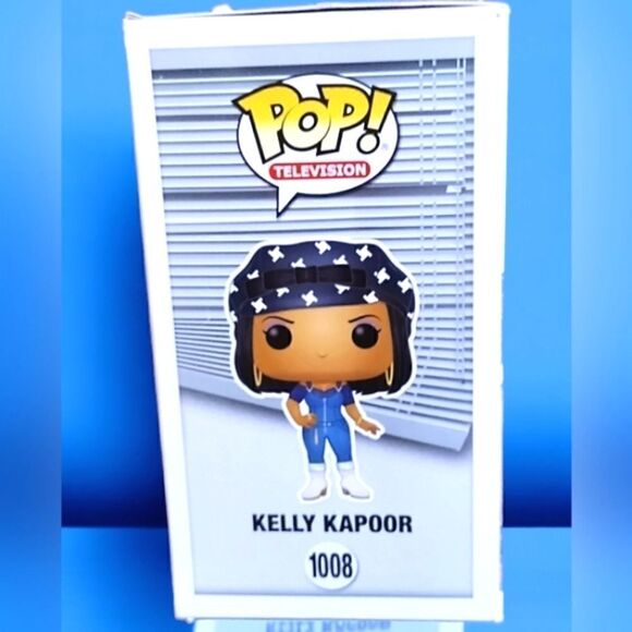 FUNKO POP "The Office" KELLY KAPOOR VINYL FIGURE "Casual Day The Office" #1008 - Picture 4 of 12